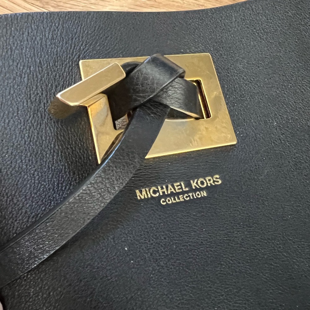 Black Micheal Kors Women's Bag - Picture 2 of 12